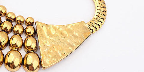 Fashion All Matched Women's Crescent Pendant Alloy Necklace