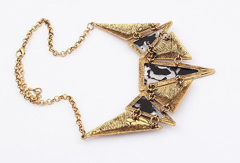 Exquisite Fashion Women's Figured Triangle Stone Embellished Pendant Alloy Necklace